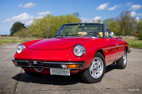 Alfa Romeo 2000 Spider Veloce